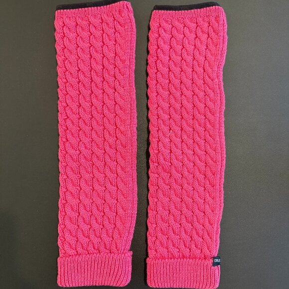 Dale of Norway Matching Beanie and Leg Warmers in Hot Pink - lightly used - Picture 2 of 7